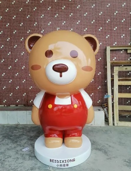 蓝狮为什么玻璃钢卡通雕塑如此受欢迎