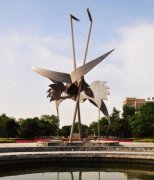 <b>蓝狮关于城市雕塑价值的简单介绍</b>