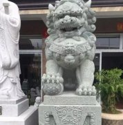 <b>石雕狮子的风水功效及作用蓝狮在线</b>