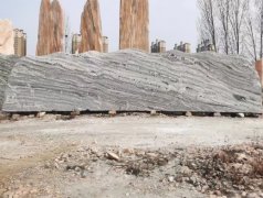 <b>蓝狮让我们来带您揭开泰山石景观石的“神秘面</b>