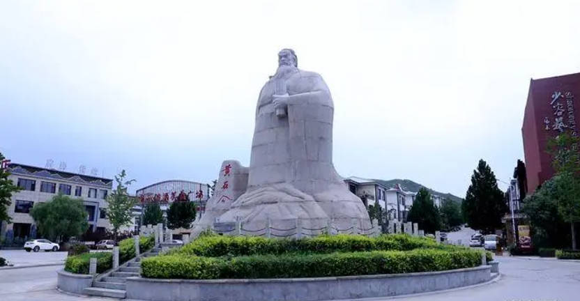 蓝狮曲阳石雕创意研发基地-艺术家的部落